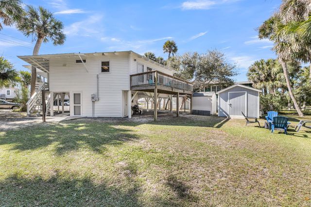 417 Palmetto Boulevard, Edisto Island, SC 29438