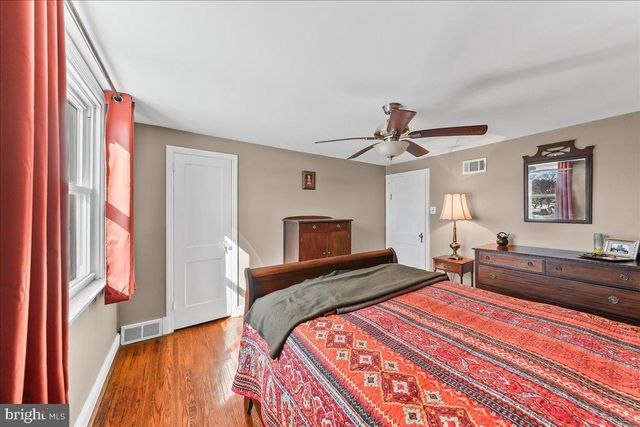 343 WESTPARK LN, Clifton Heights, PA 19018