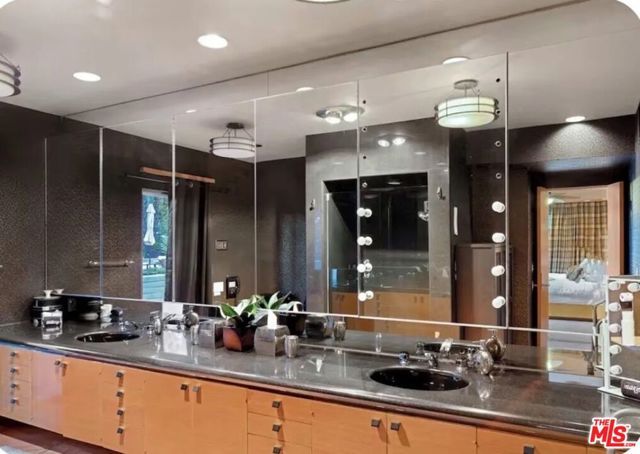 775 N N Mission Road, Palm Springs, CA 92262