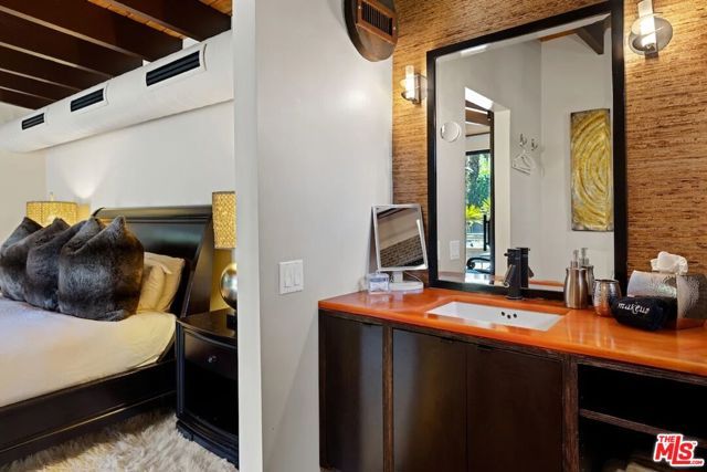 775 N N Mission Road, Palm Springs, CA 92262