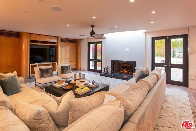 775 N N Mission Road, Palm Springs, CA 92262