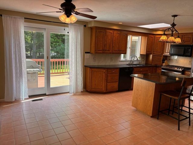 87 Eden Park Drive, North Attleboro, MA 02760