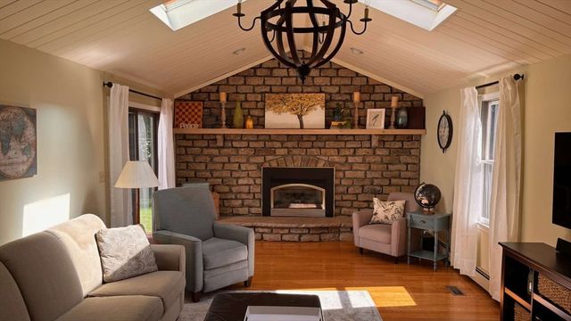 87 Eden Park Drive, North Attleboro, MA 02760