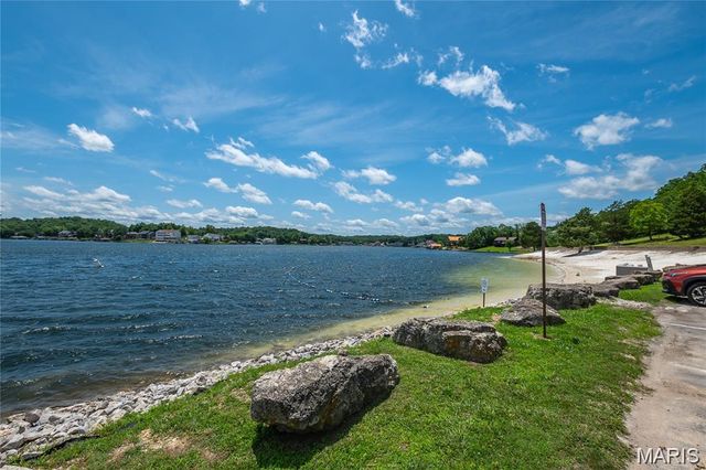 10249 Belew Creek Drive, Hillsboro, MO 63050