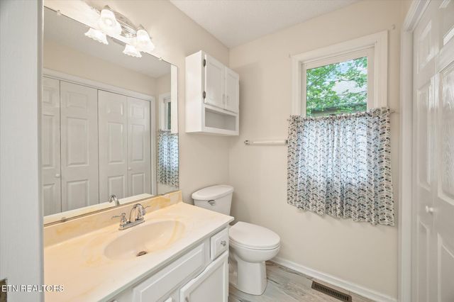 103 Wickham Lane, Fairfield Glade, TN 38558