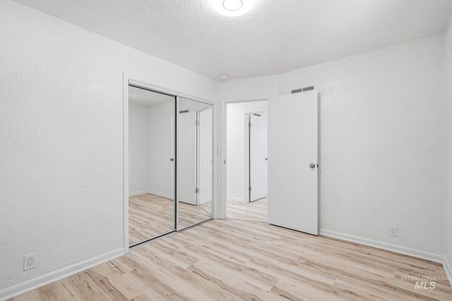 526 W Almond, Nampa, ID 83686