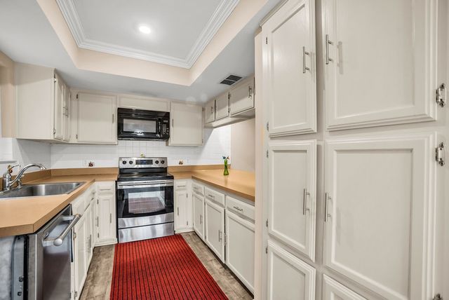 2724 Meadowstone Court, Carrollton, TX 75006