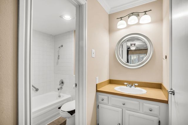 2724 Meadowstone Court, Carrollton, TX 75006