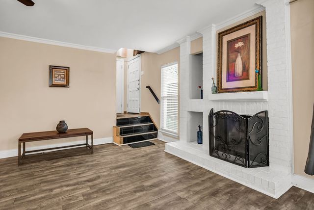 2724 Meadowstone Court, Carrollton, TX 75006