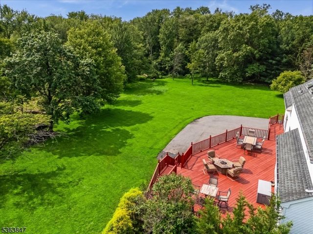 7 Oxford Dr, Clinton Twp., NJ 08801