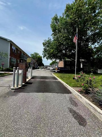 246 Fairharbor Drive 246, Patchogue, NY 11772