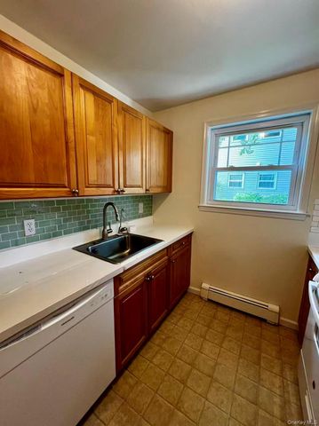 246 Fairharbor Drive 246, Patchogue, NY 11772