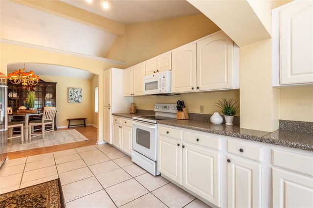3605 SCHEFFLERA ROAD, Tampa, FL 33618