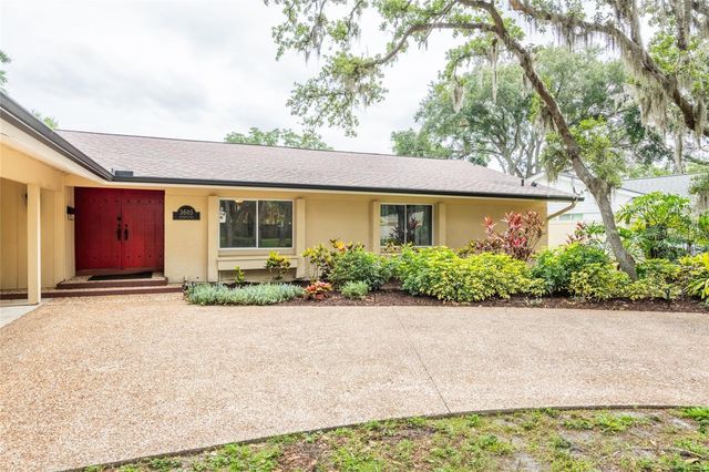 3605 SCHEFFLERA ROAD, Tampa, FL 33618