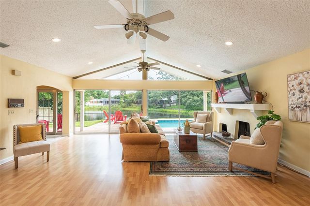3605 SCHEFFLERA ROAD, Tampa, FL 33618