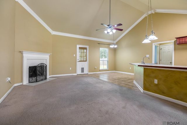 13449 Orleans Dr, Gonzales, LA 70737