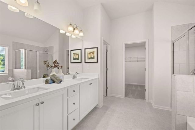 1777 Kingsmere Run Drive, Loganville, GA 30052