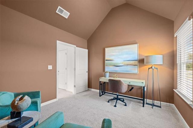 1777 Kingsmere Run Drive, Loganville, GA 30052