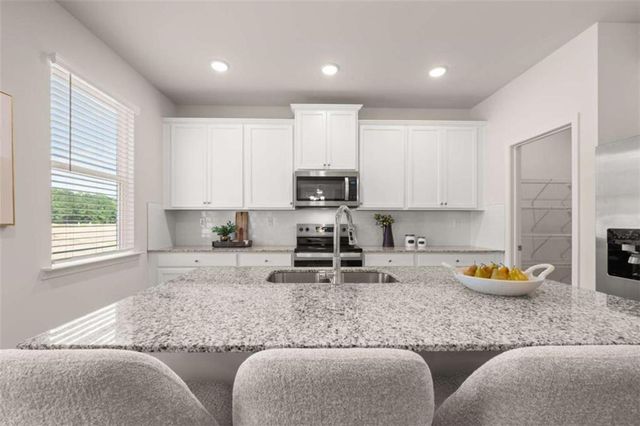 1777 Kingsmere Run Drive, Loganville, GA 30052