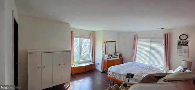 385 SILVIA, Ewing, NJ 08628