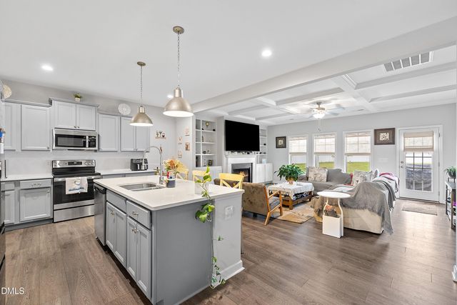 44 Pond Mountain Drive, Clayton, NC 27520