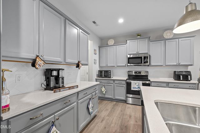 44 Pond Mountain Drive, Clayton, NC 27520