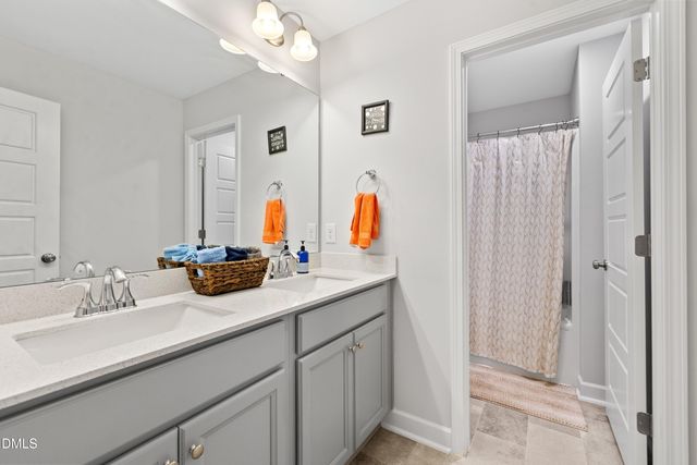 44 Pond Mountain Drive, Clayton, NC 27520