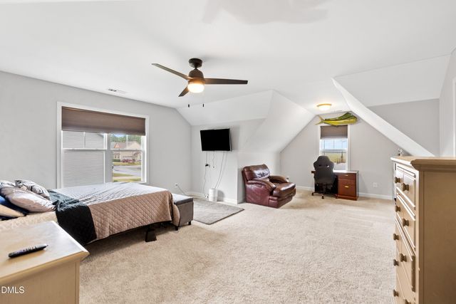 44 Pond Mountain Drive, Clayton, NC 27520