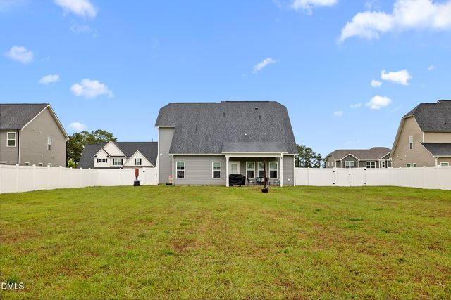 44 Pond Mountain Drive, Clayton, NC 27520