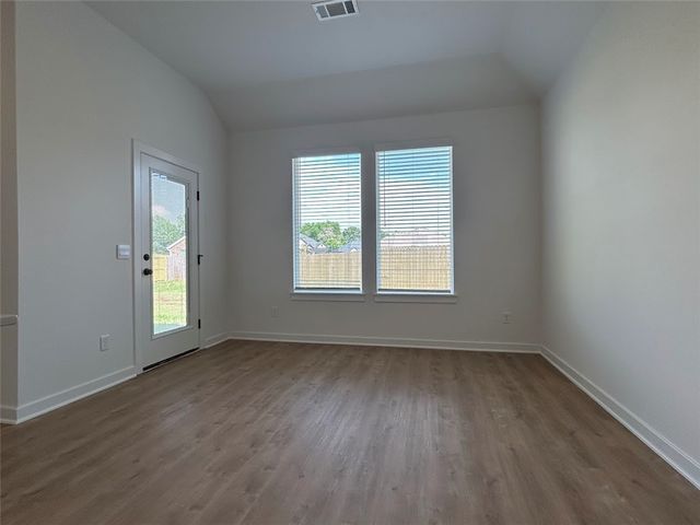 522 N Goose Xing, Farmington, AR 72730