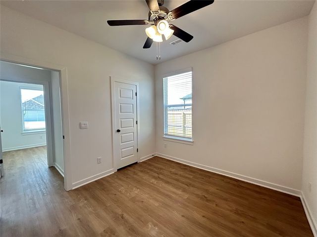 522 N Goose Xing, Farmington, AR 72730