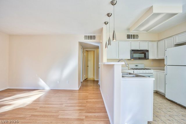 3035 Casey Drive 201, Las Vegas, NV 89120