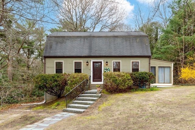 44 Jan Marie Drive, Plymouth, MA 02360