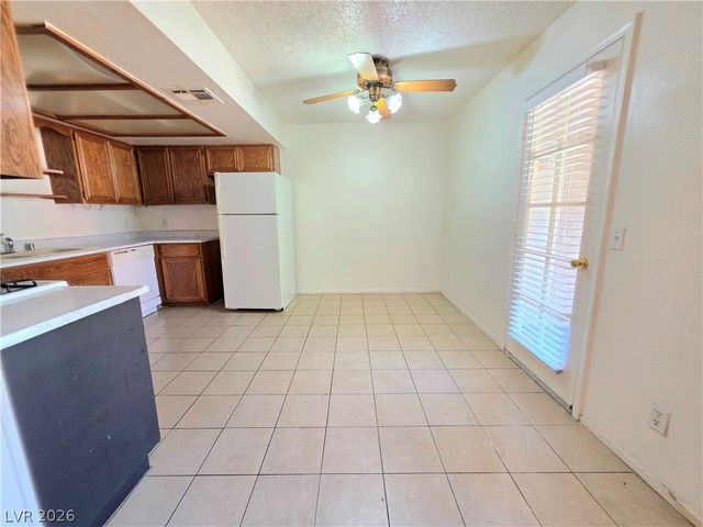 5576 West Rochelle Avenue 34C, Las Vegas, NV 89103