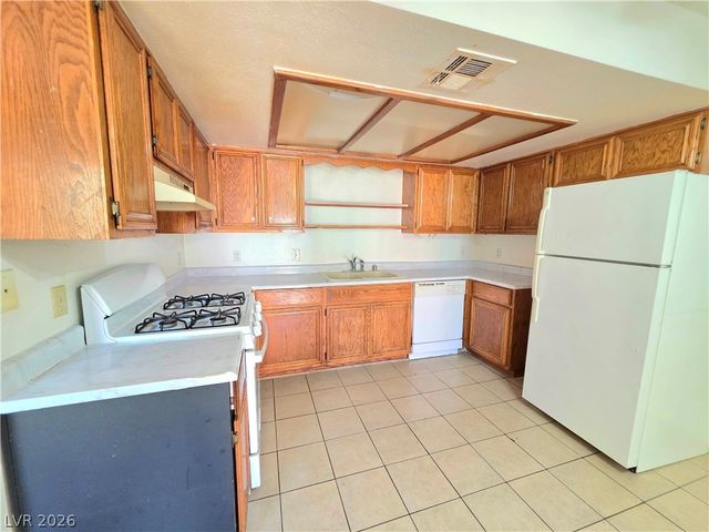 5576 West Rochelle Avenue 34C, Las Vegas, NV 89103