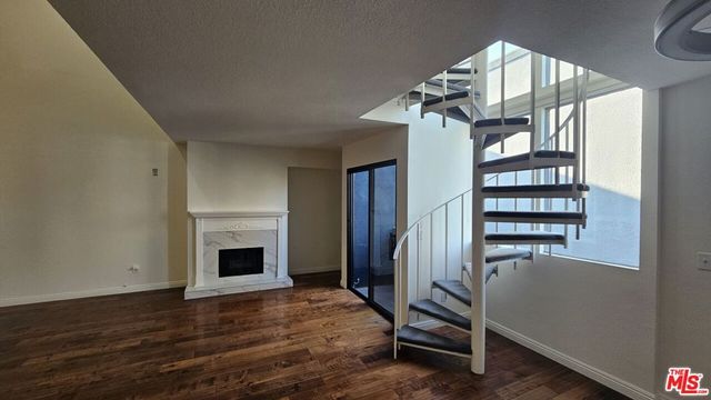 1940 N Highland Avenue 59, Los Angeles, CA 90068