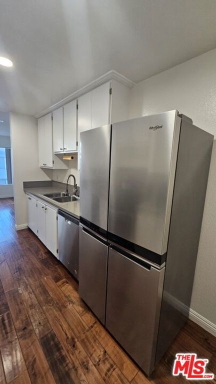 Image 8 of property listing at 1940 N Highland Avenue 59, Los Angeles, CA 90068