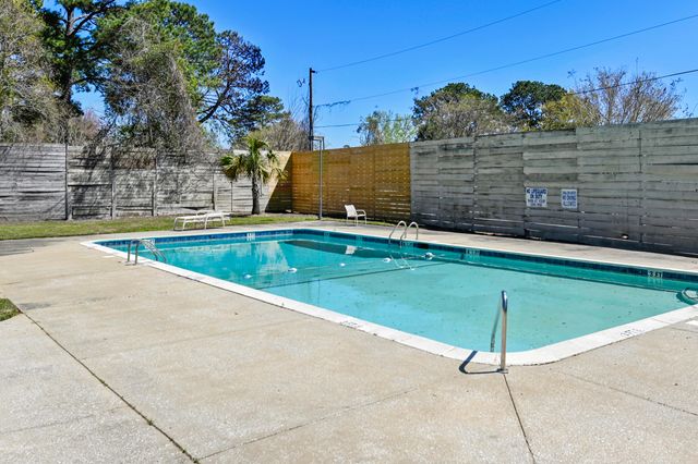 2030 Coldspring Drive 708, North Charleston, SC 29406