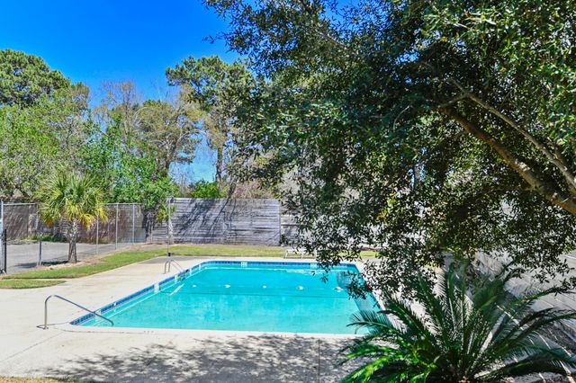 2030 Coldspring Drive 708, North Charleston, SC 29406