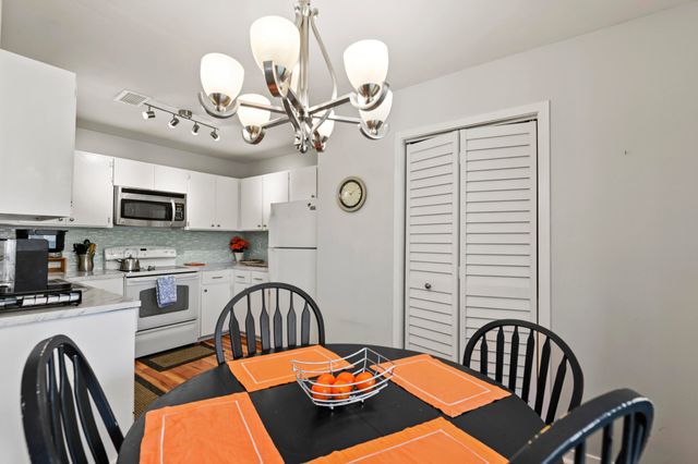 2030 Coldspring Drive 708, North Charleston, SC 29406