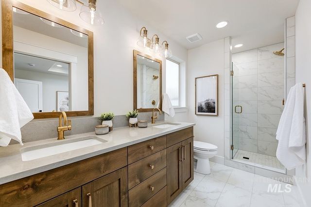 7015 S Skybreak Lane, Meridian, ID 83642