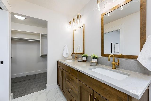 7015 S Skybreak Lane, Meridian, ID 83642