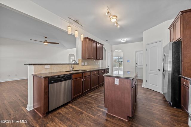 4124 Killarney Drive, Winterville, NC 28590