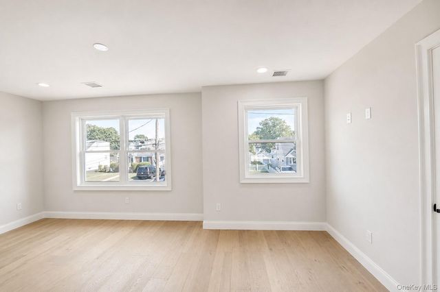 1316 R Street, Elmont, NY 11003