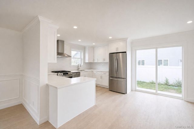 1316 R Street, Elmont, NY 11003