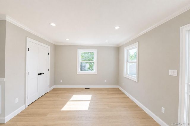 1316 R Street, Elmont, NY 11003