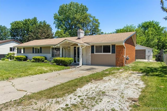 51056 Fairlane Drive, Utica, MI 48316