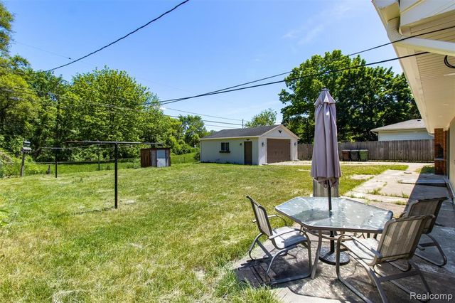 51056 Fairlane Drive, Utica, MI 48316