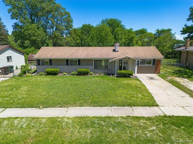 51056 Fairlane Drive, Utica, MI 48316