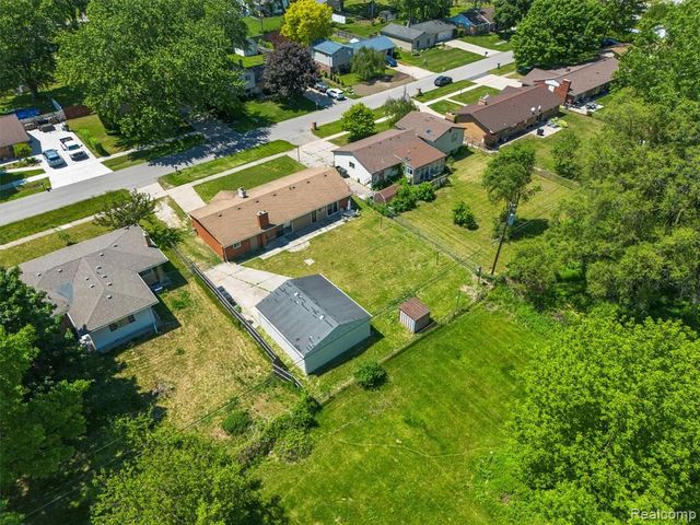 51056 Fairlane Drive, Utica, MI 48316